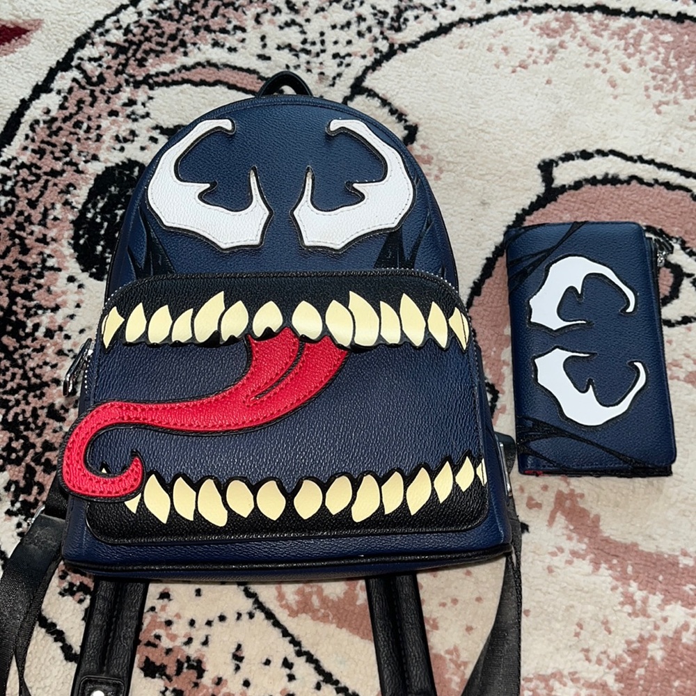 Retired Venom Loungefly set